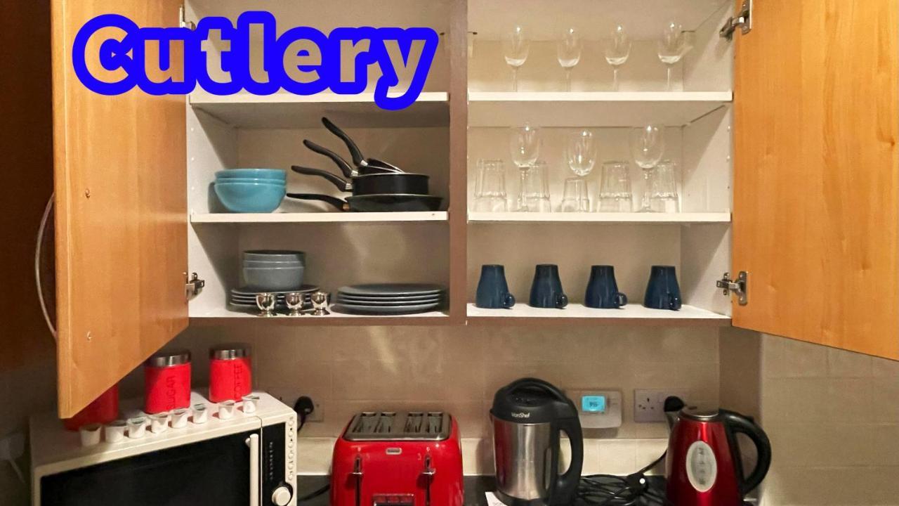 2 Bedrooms Entire Apartment Self Check In Kelty 외부 사진