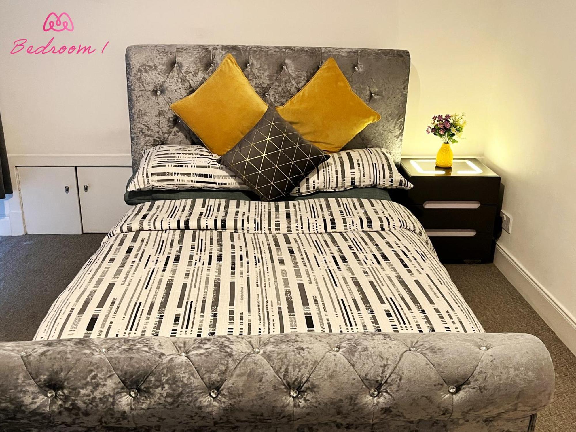2 Bedrooms Entire Apartment Self Check In Kelty 외부 사진